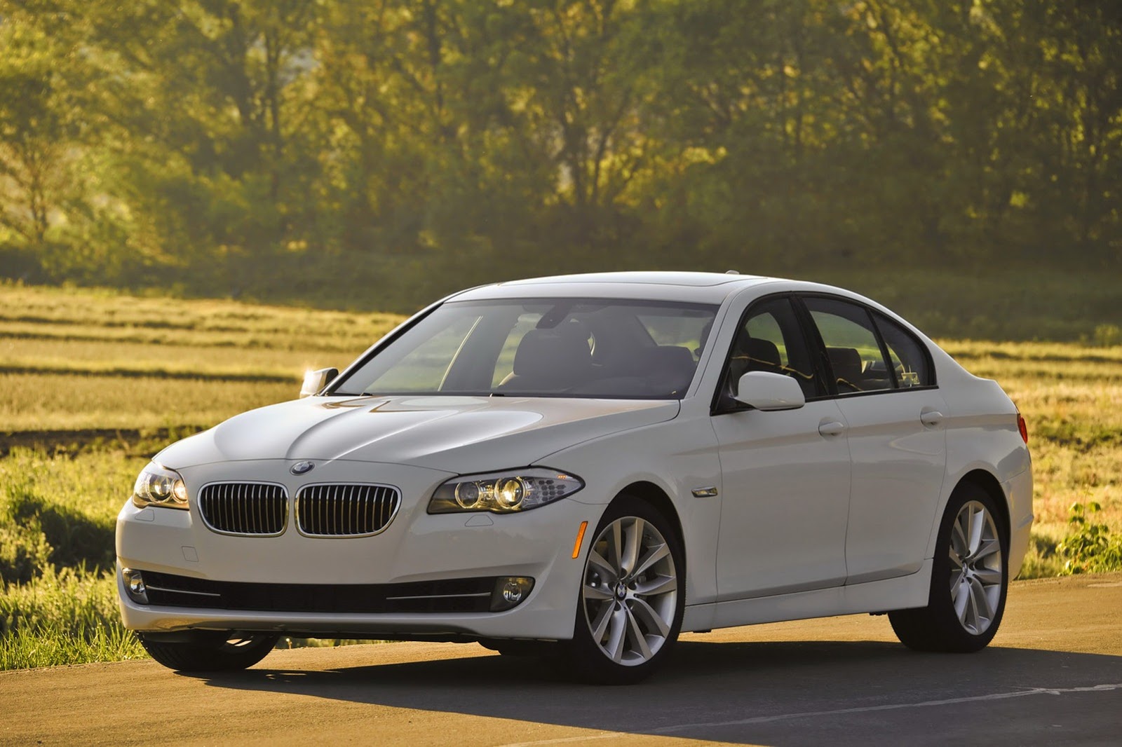 [2012-BMW-535i-2%255B6%255D.jpg]