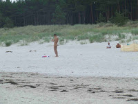 Przed Grzybowem znajduje się plaża nudyst&oacute;w. Muszę robić fotki, aby to udokumentować - są niewyraźne i od tyłu...wiadomo:-)