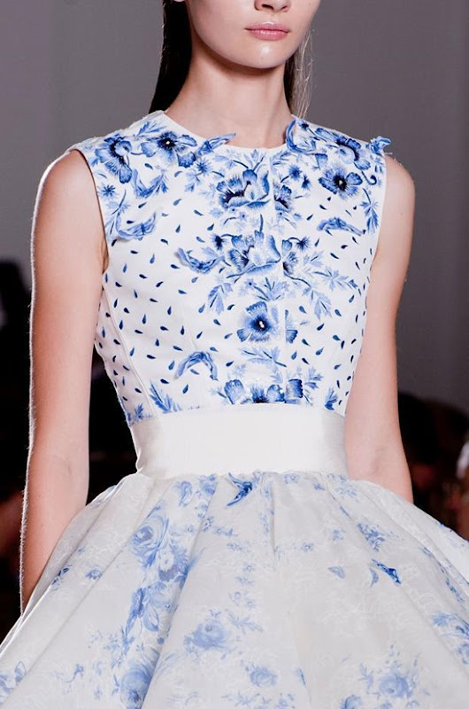 giambattista-valli-details-haute-couture-autumn-2013----pfw23