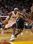 lebron james nba 121107 mia vs bro 04 King James wears 5 Colorways of Nike LeBron X in 6 Games