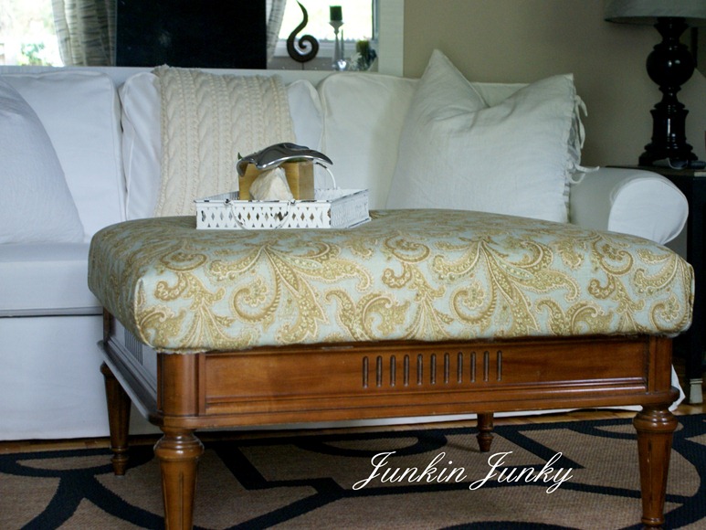 Coffee table becomes and ottoman at JunkinJunky.blogspot.com Coffee table becomes and ottoman at JunkinJunky.blogspot.com