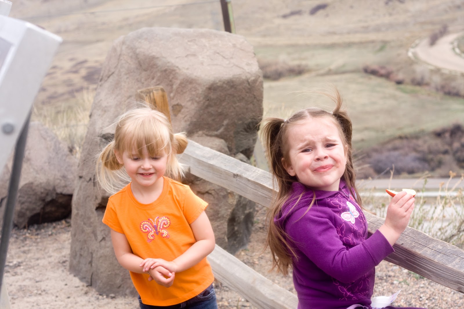 [04%252005%252013_dino%2520ridge%2520lily%2520tess%255B4%255D.jpg]