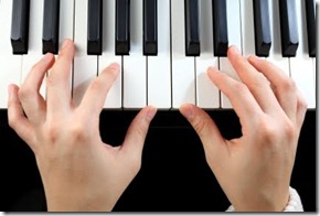 1 a vas tocando piano1 1 a vas tocando piano1