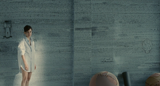 A.pele.que.habito.BRRip.720p.x264.dual-MaR.mkv_snapshot_01.37.35_[2013.06.02_04.23.24]