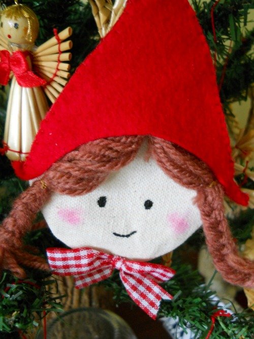 [littleredtute3%255B9%255D.jpg]