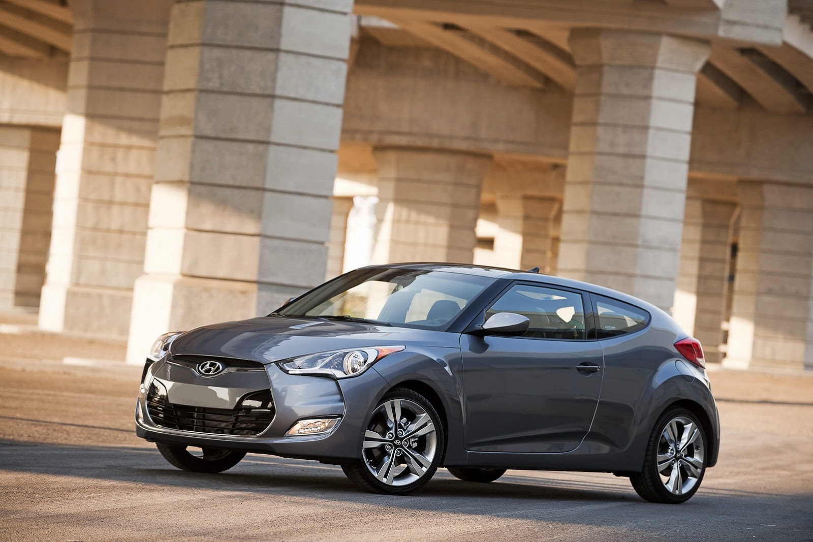 [2012-Hyundai-Veloster-4%255B2%255D.jpg]