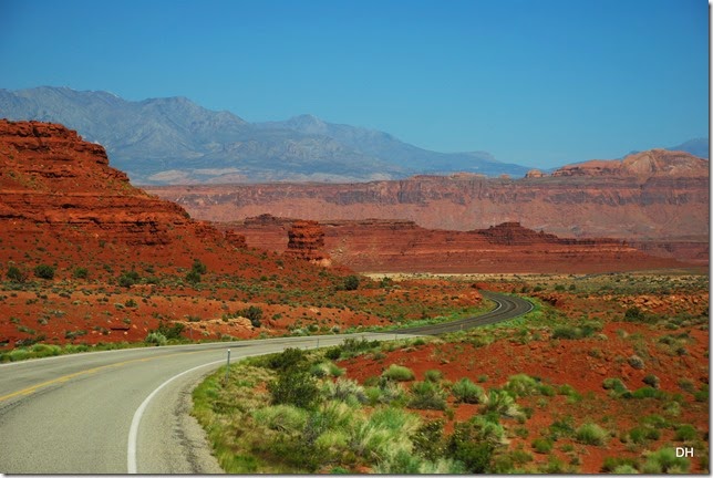 05-20-14 A SR95 Blanding to Hanksville (109)