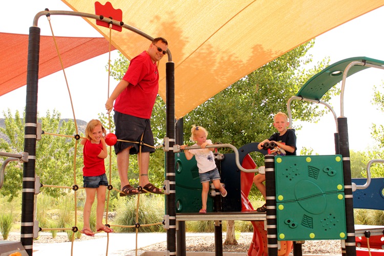 [a%2520park%25203%2520e%255B4%255D.jpg]