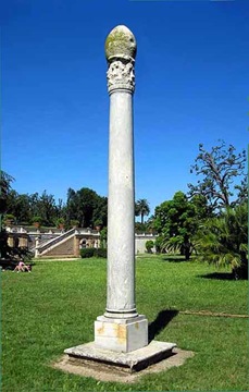 Monumento all'uovo, villa Pamphili (NV 29 mag 2011)