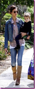 -jessica-alba-7-for-all-mankind-denim%20jacket-double-denim-jt-440 -jessica-alba-7-for-all-mankind-denim%20jacket-double-denim-jt-440