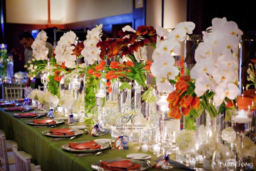 [Modern-head-table-wedding-flowers-ka.jpg]