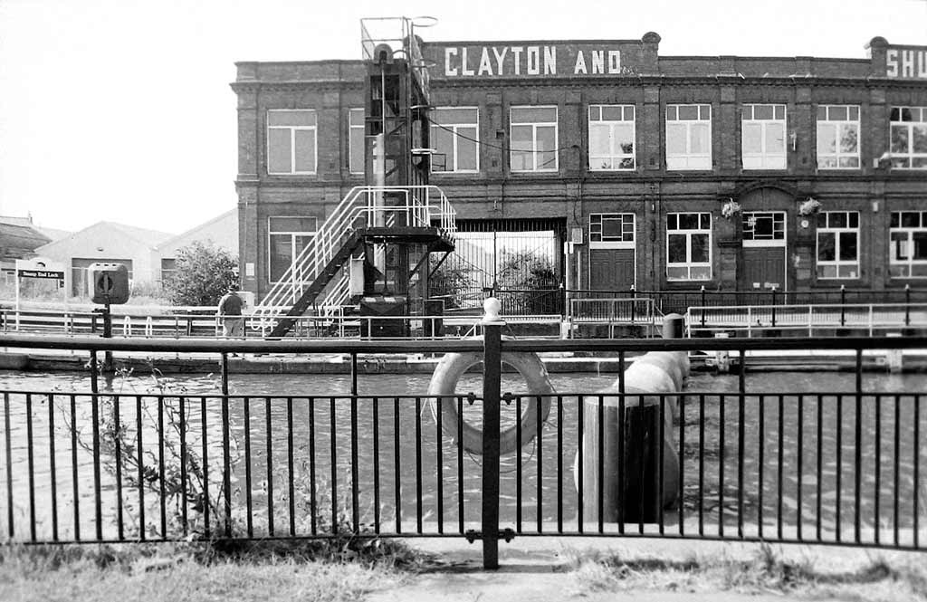 [Riverside-Factory-2---Film%255B3%255D.jpg]