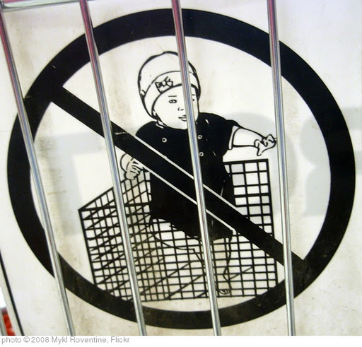 'No Children in Cages' photo (c) 2008, Mykl Roventine - license: http://creativecommons.org/licenses/by/2.0/