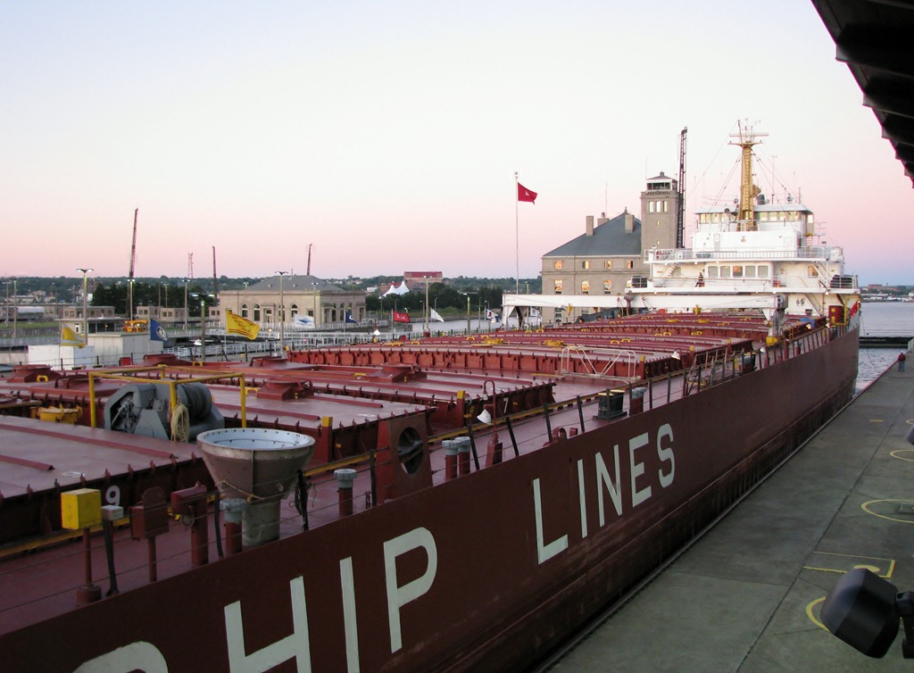 [5252%2520Michigan%2520-%2520Sault%2520Sainte%2520Marie%252C%2520MI%2520-%2520Soo%2520Locks%2520%2520-%2520Canadian%2520freighter%2520Frontenac%2520inside%2520MacArthur%2520Lock%255B3%255D.jpg]