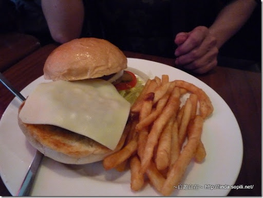 EVANS BURGER-瑞司起司堡 EVANS BURGER-瑞司起司堡