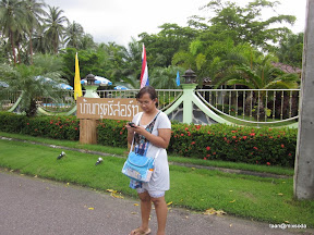 พู่กันเที่ยวหาดบ้านกรูดในวันแม่วันที่ 1
