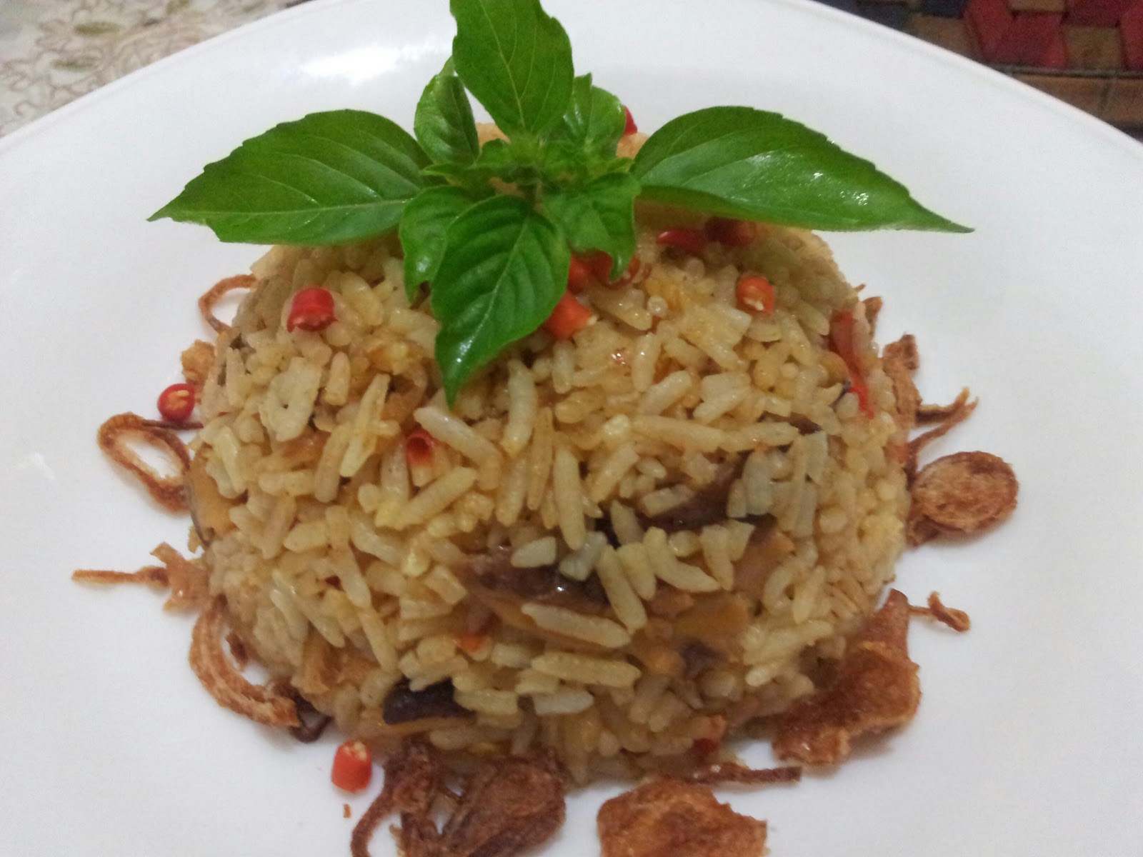 FAMILY JANNATI NASI GORENG IKAN MASIN CENDAWAN FAMILY JANNATI NASI GORENG IKAN MASIN CENDAWAN
