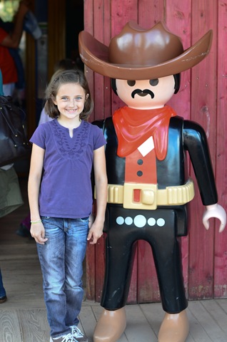[Emily%2520cowboy%255B3%255D.jpg]