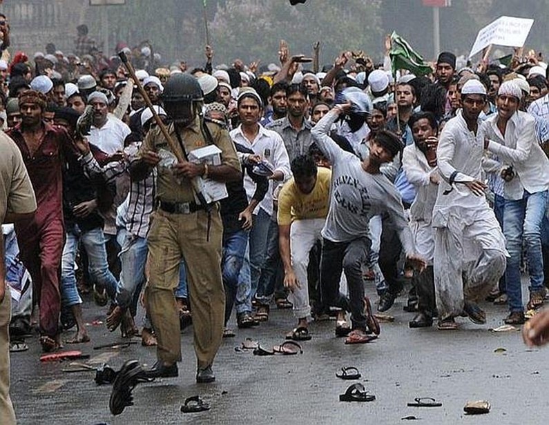 Azad-Maidan-Rioters-Mumbai