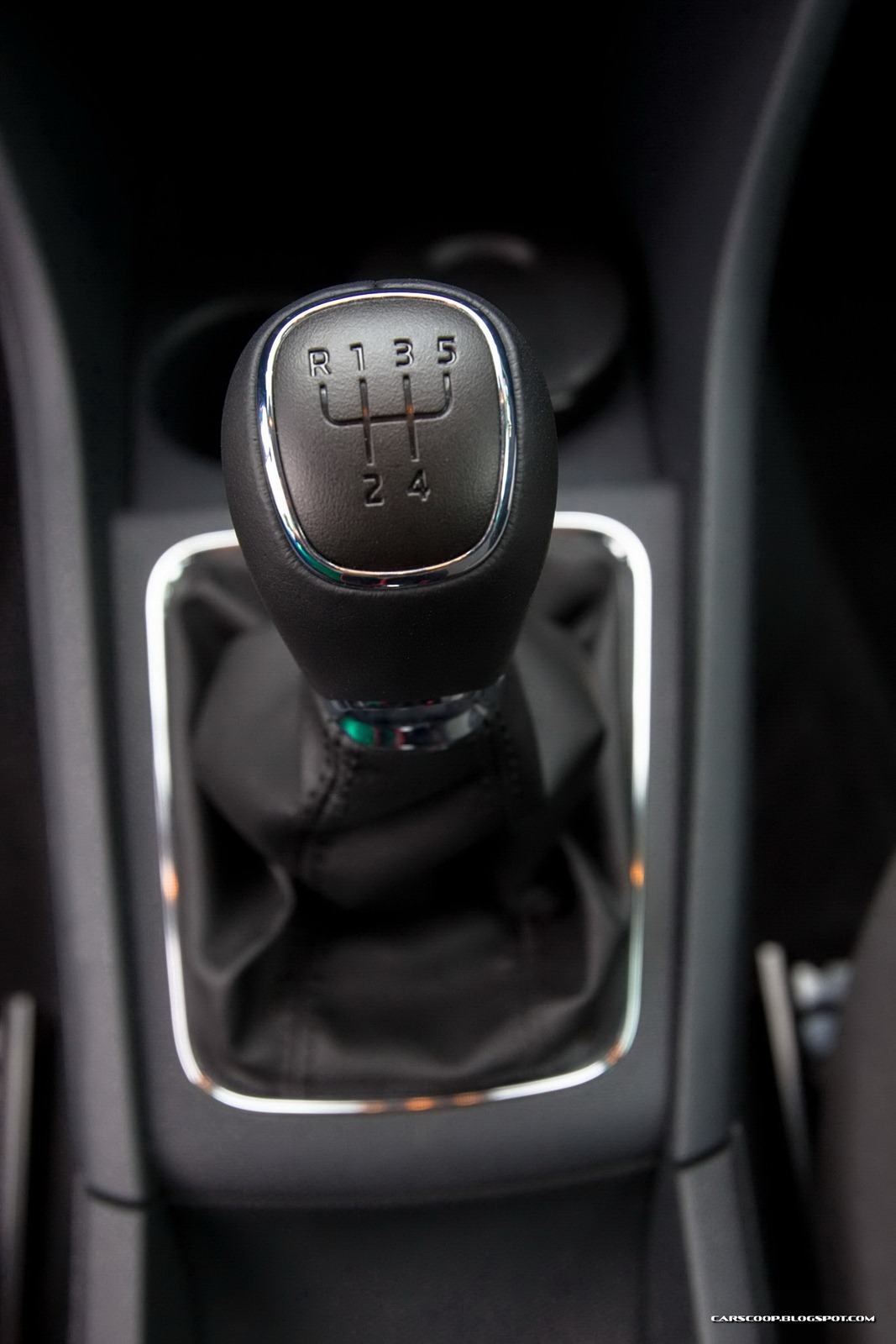 [2013-Skoda-Rapid-103%255B2%255D.jpg]
