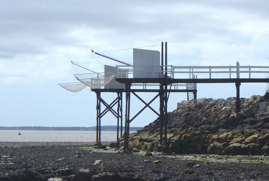 [Carrelets%2520at%2520Talmont-sur-Gironde%255B5%255D.jpg]