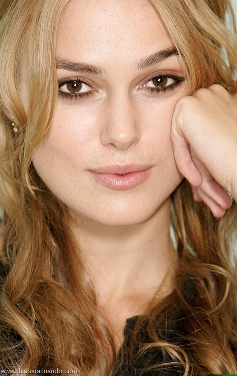 KEIRA KNIGHTLEY linda sensual gata sexy desbaratinando (31)