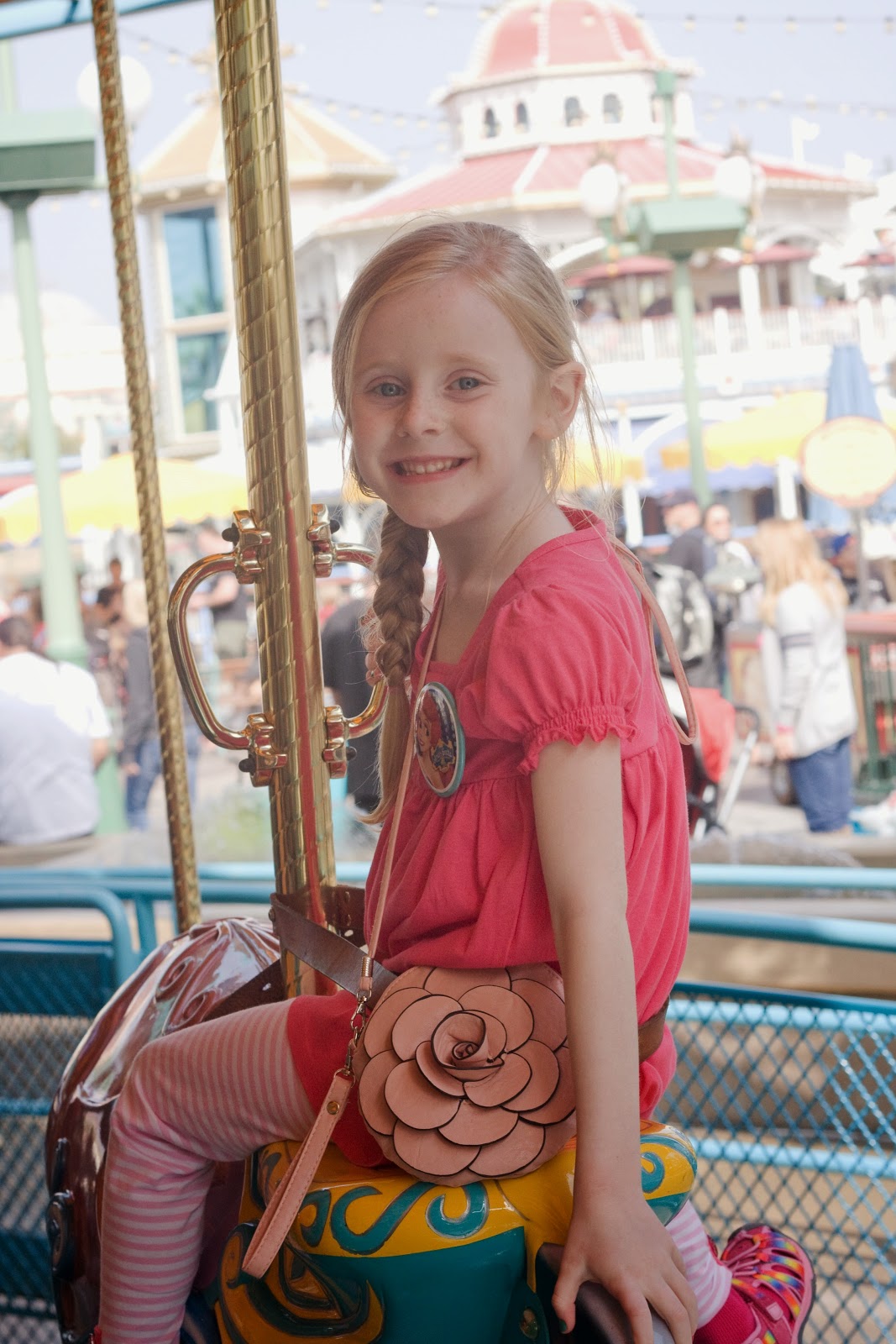 [Melody-carosel3.jpg]