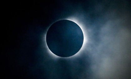 SOLAR ECLIPSE 003