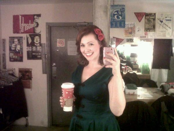 [singing%2520strong%2520backstage%252012.3.2011%255B2%255D.jpg]
