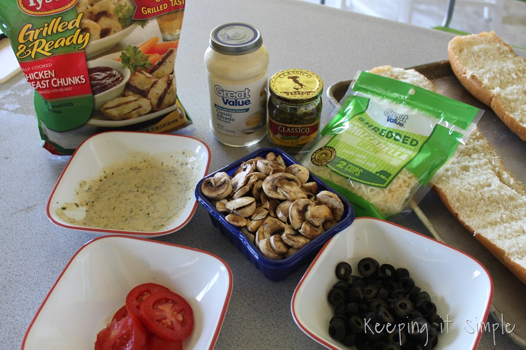 [Chicken%2520Alfredo%2520French%2520Bread%2520Pizza%2520%25281%2529%255B13%255D.jpg]