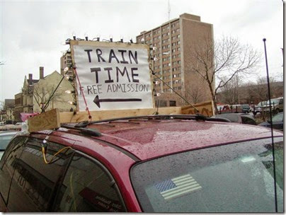 tt040119 Sign at TrainTime 2004