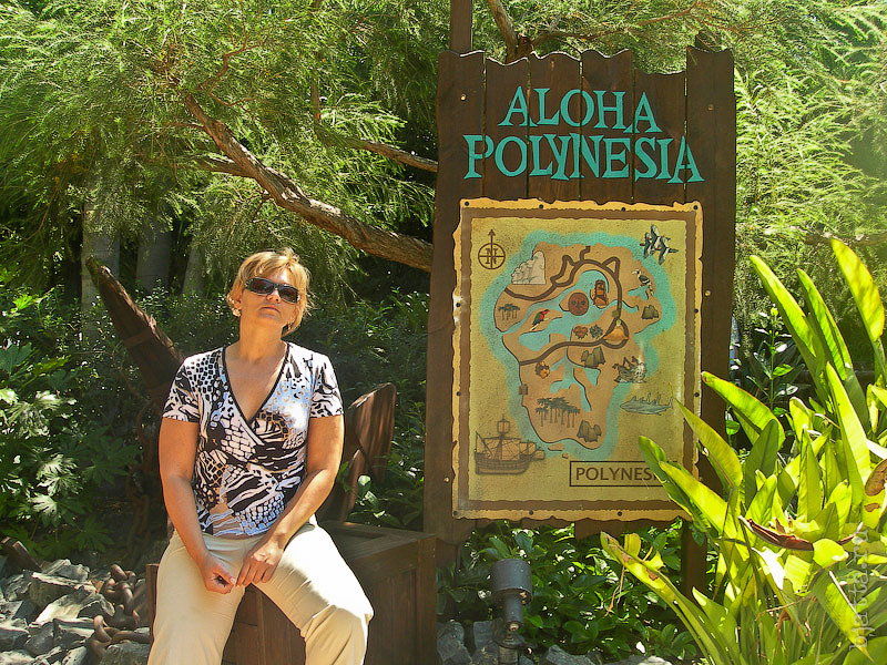9. Aloha Polynesia. Порт Авентура. Port Aventura. Salou. Costa Dorada. Spain. Переходим, пока ещё все вместе, в полинезию, и с удовольствием, слушаем музыку и отправляемся на выступление танцоров. 9. Aloha Polynesia. Порт Авентура. Port Aventura. Salou. Costa Dorada. Spain. Переходим, пока ещё все вместе, в полинезию, и с удовольствием, слушаем музыку и отправляемся на выступление танцоров.
