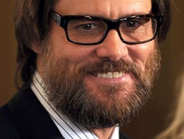 Jim Carrey jóváteszi bűnét