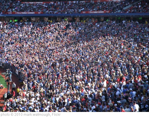 'Crowd at the Buffalo Bills vs Jackson Jaguars game' photo (c) 2010, mark.watmough - license: http://creativecommons.org/licenses/by/2.0/