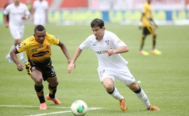 Ecuador-Quito-Futbol-Campeonato-ecuatoriano-Liga-Barcelona_ECMIMA20130721_0113_31 Ecuador-Quito-Futbol-Campeonato-ecuatoriano-Liga-Barcelona_ECMIMA20130721_0113_31
