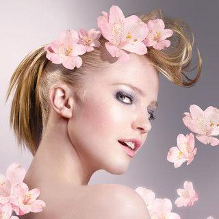 rituel-fleur-peau-signe-bourjois-L-txN672.jpg