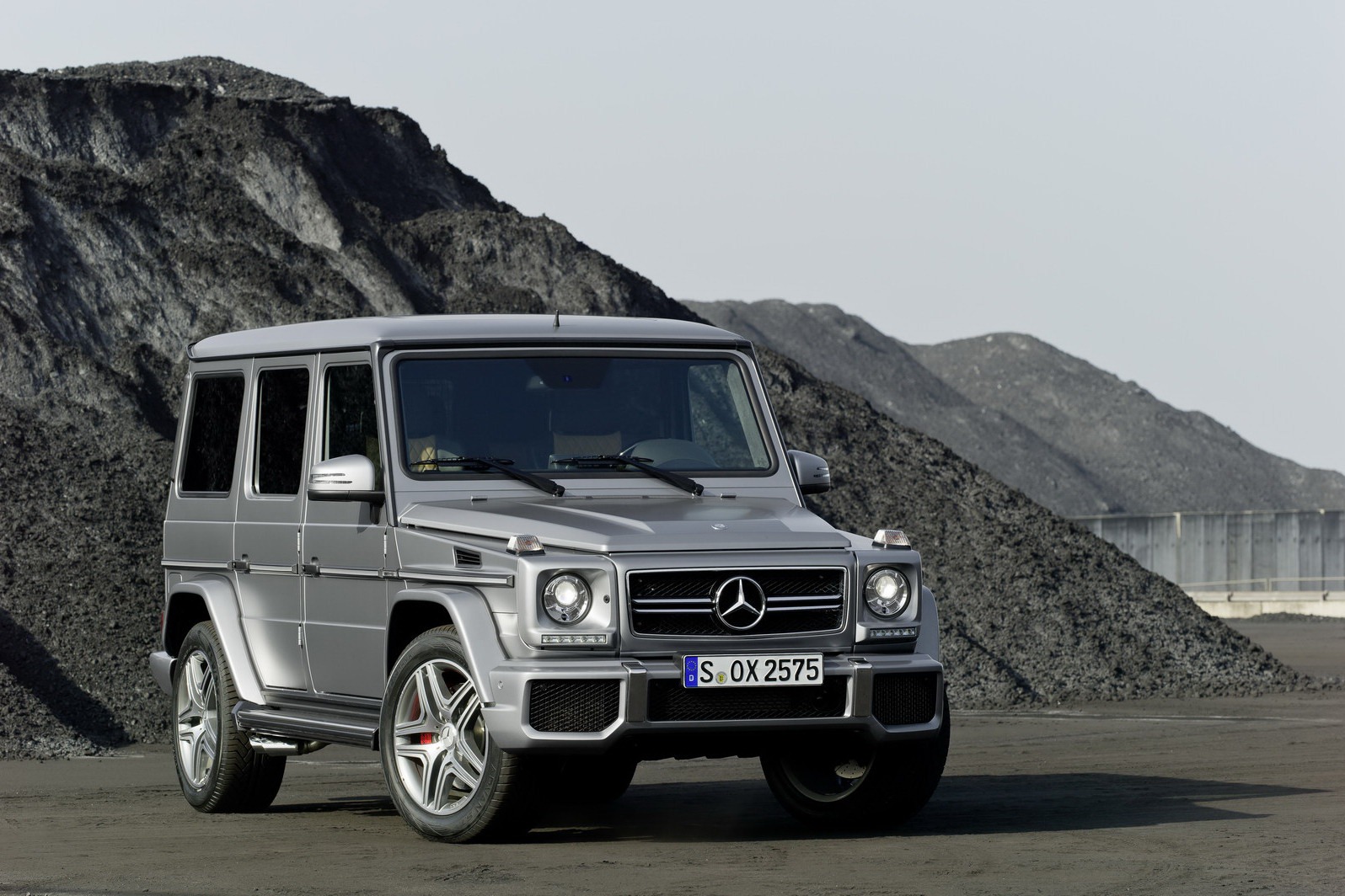 [2013-Mercedes-G-AMG-8%255B2%255D.jpg]