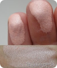 Essence Cookies & Cream Eyeshadow in 02 Macaron, c'est Bon! Essence Cookies & Cream Eyeshadow in 02 Macaron, c'est Bon!