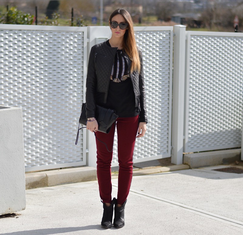 Zara, felpa di Zara, zara sweatshirt, zara shoes, zara ankle boots, valentino sunglasses, valentino, zara bag, fashion blogger, fashion blogger italiane, burgundy, pantaloni burgundy, come abbinare il burgundy, burgundy and black, Pinko, Pinko leater jacke, Elisa Taviti, Elisa Taviti blog, elisa taviti blogger, myfantabulousworld