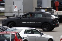 2014-Mercedes-Benz-GLA-4 2014-Mercedes-Benz-GLA-4