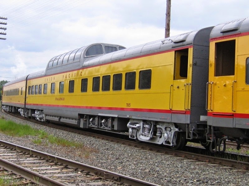 [IMG_6328-Union-Pacific-Dome-Coach-70.jpg]