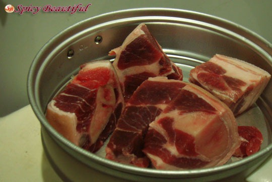 [Pork-Cubes-Sinigang-Cut%255B9%255D.jpg]