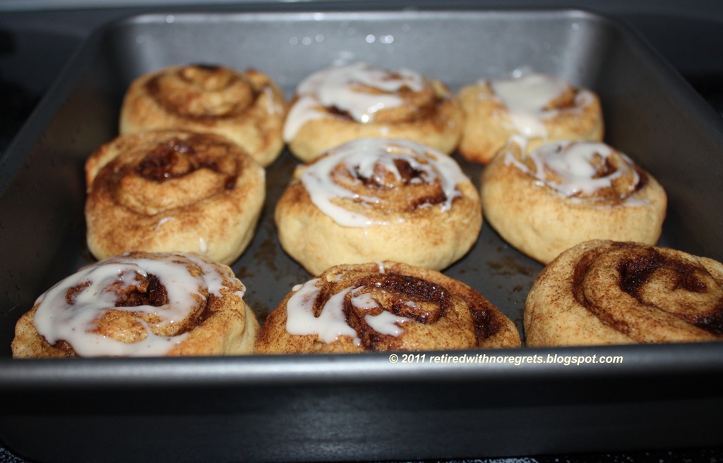 [Cinnamon%2520Rolls%2520-%2520Just%2520out%2520of%2520oven%2520-%2520starting%2520to%2520frost%2520B%255B5%255D.jpg]