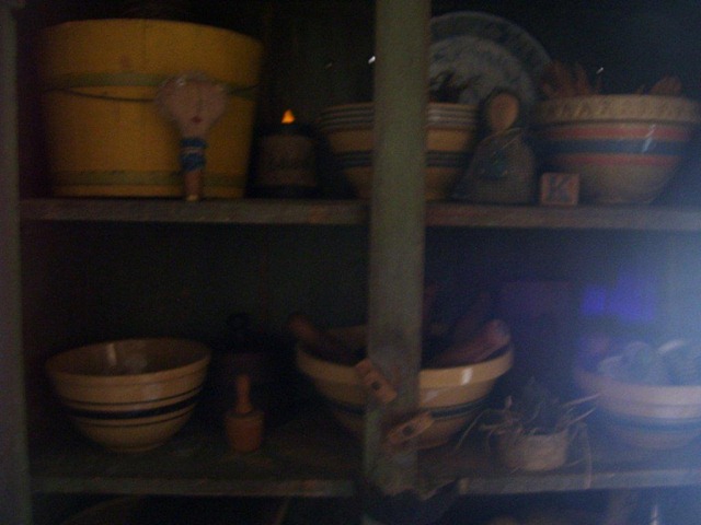 [closeup%2520of%2520shelves%255B3%255D.jpg]