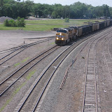 Eastbound Union Pacific coal train approaches Broad Street viaduct in Fremont, Nebraska. UP 5967 (GE AC4400CW-CTE leads) (June 4, 2009) Eastbound Union Pacific coal train approaches Broad Street viaduct in Fremont, Nebraska. UP 5967 (GE AC4400CW-CTE leads) (June 4, 2009)
