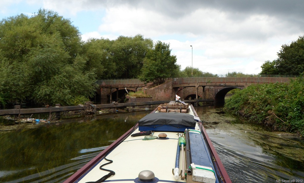 [SAM_2448%2520Thurcaston%2520Road%2520Br%255B4%255D.jpg]