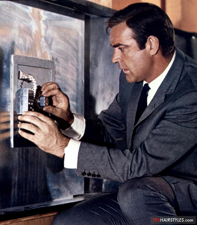 [sean-connery-opening-safe-classic-clean-cut-hairstyle%255B6%255D.jpg]