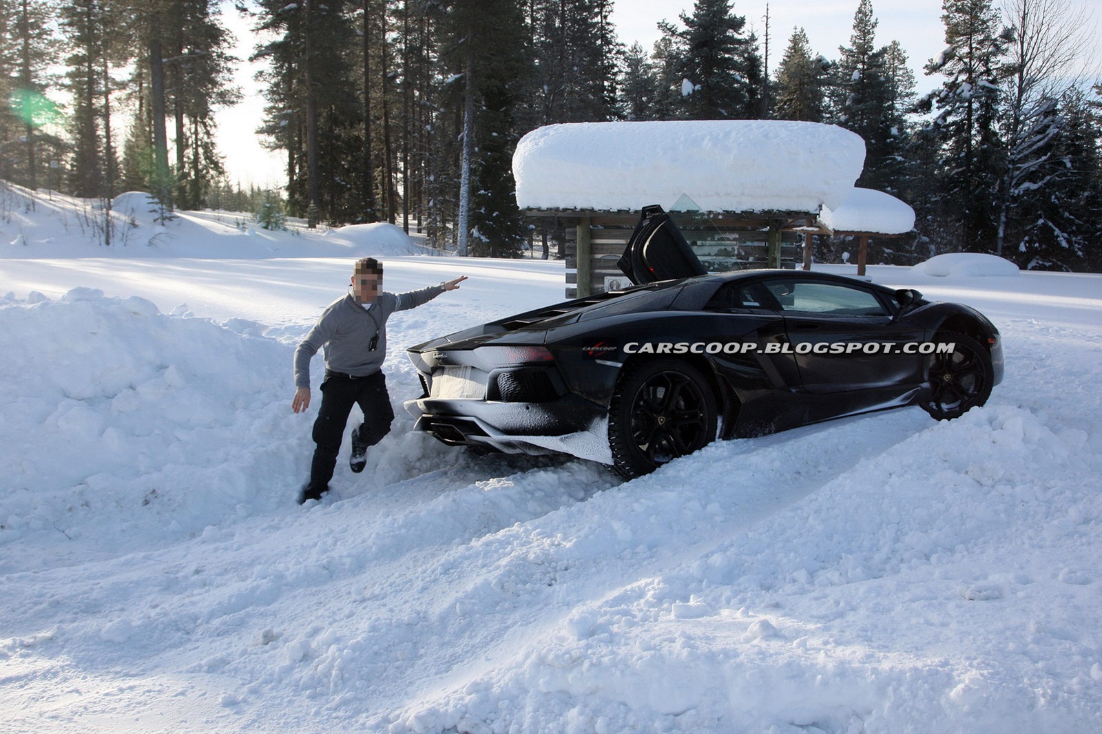[Lamborghini-Aventador-LP700-4-Crash-14%255B3%255D.jpg]