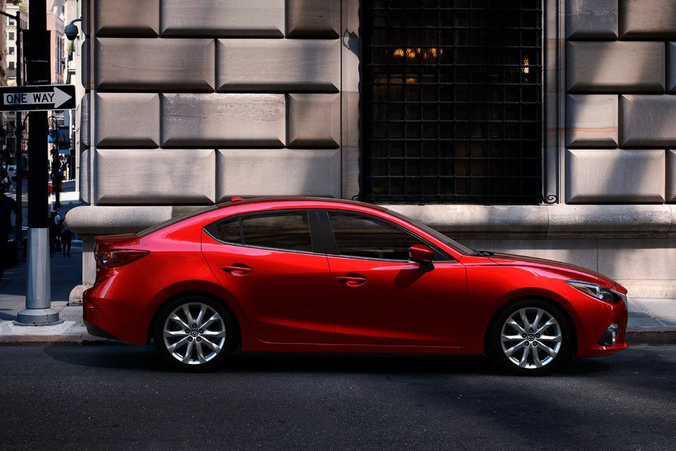 [2014-Mazda3-Sedan_5%255B2%255D.jpg]