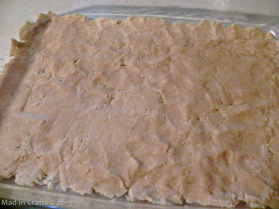 [press-down-crust-with-fingers6.png]
